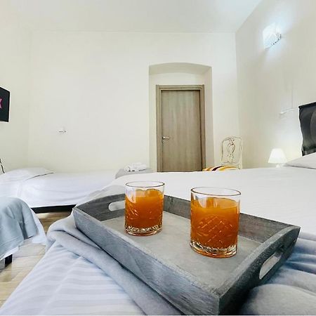 Porta Palazzo 15 Min - Suite Con Netflix & Wi-Fi Turin Extérieur photo
