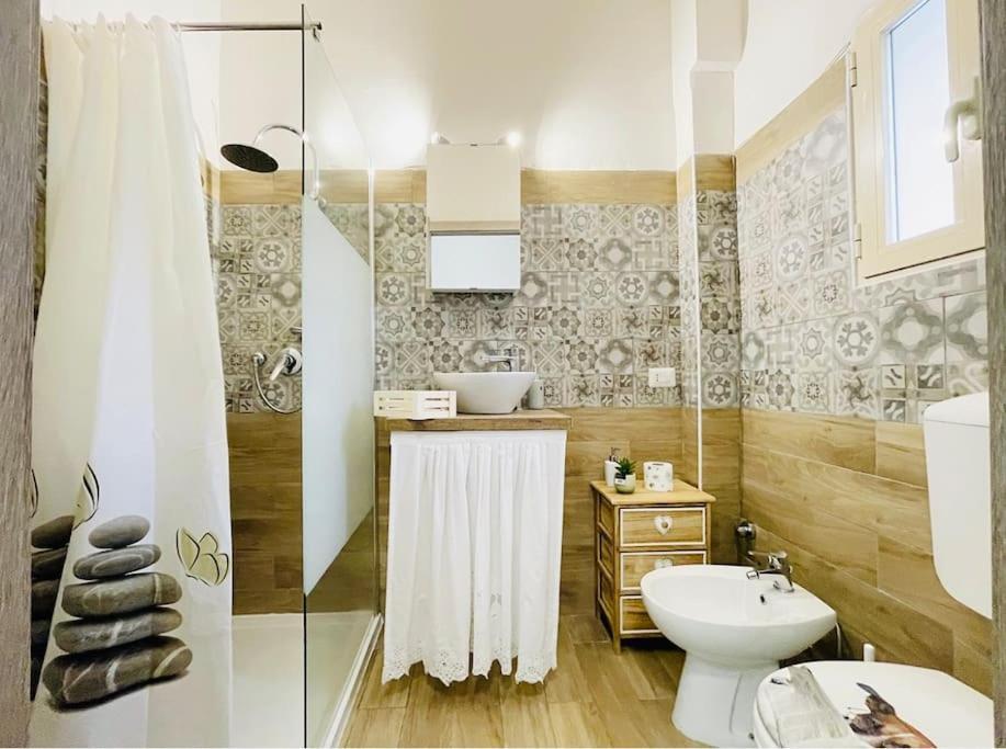 Porta Palazzo 15 Min - Suite Con Netflix & Wi-Fi Turin Extérieur photo